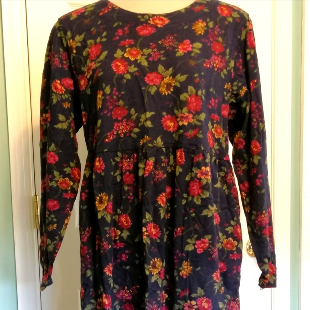 Women's Long Sleeve, Long Dress. Floral, Size M